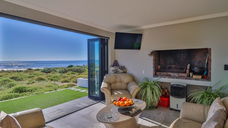 5 Bedroom Property for Sale in Sandy Point Beach Estate Western Cape